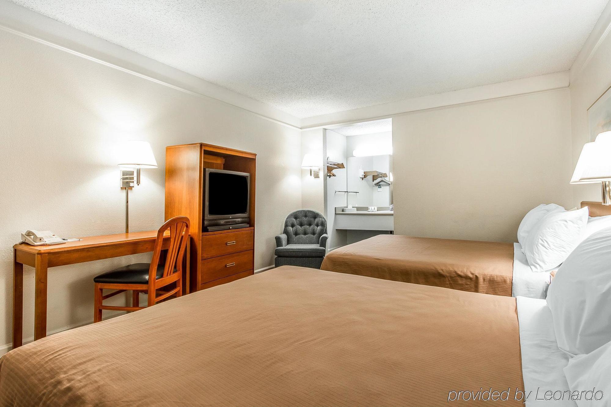 Quality Inn ストックトン エクステリア 写真