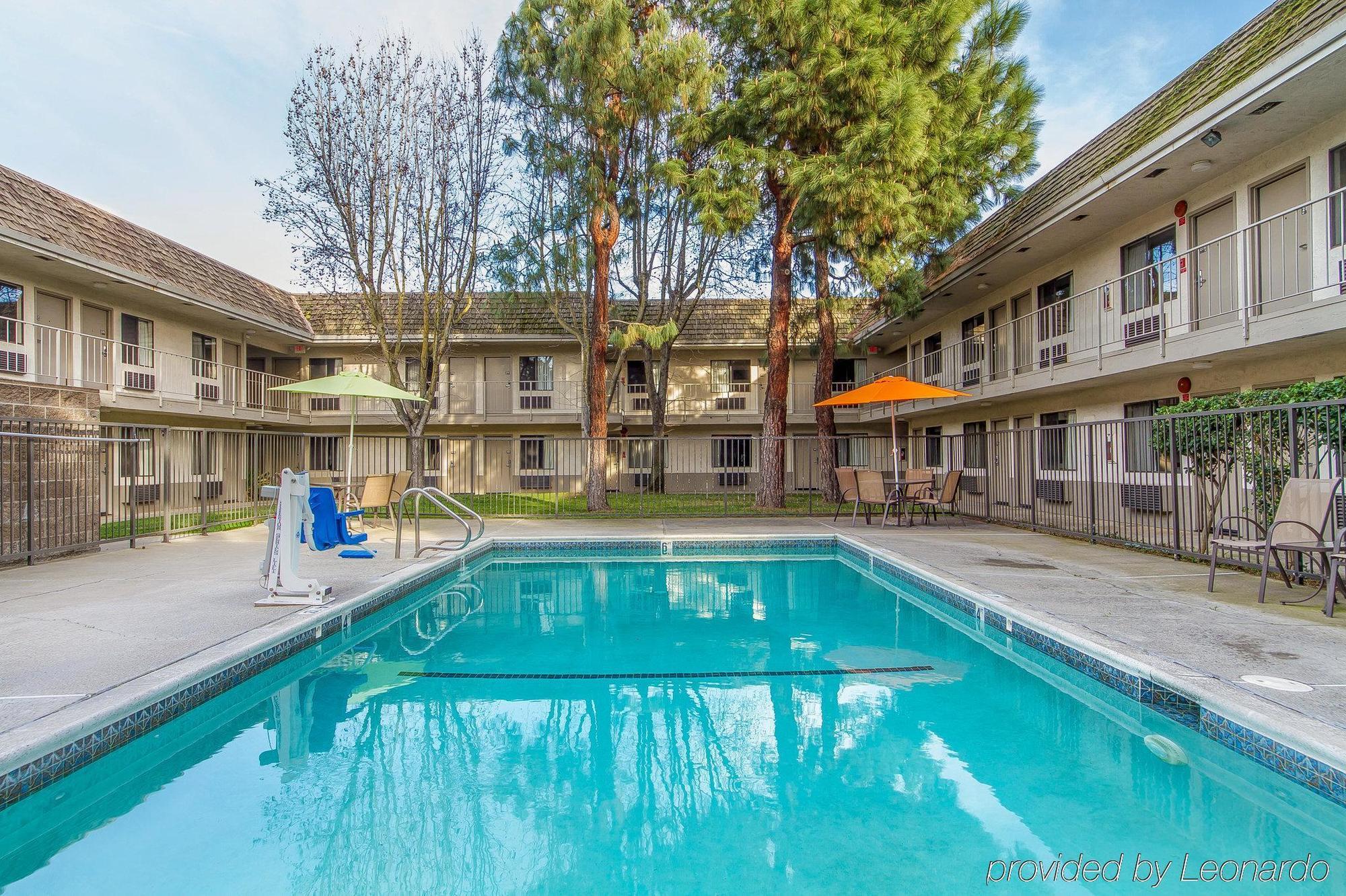 Quality Inn ストックトン エクステリア 写真