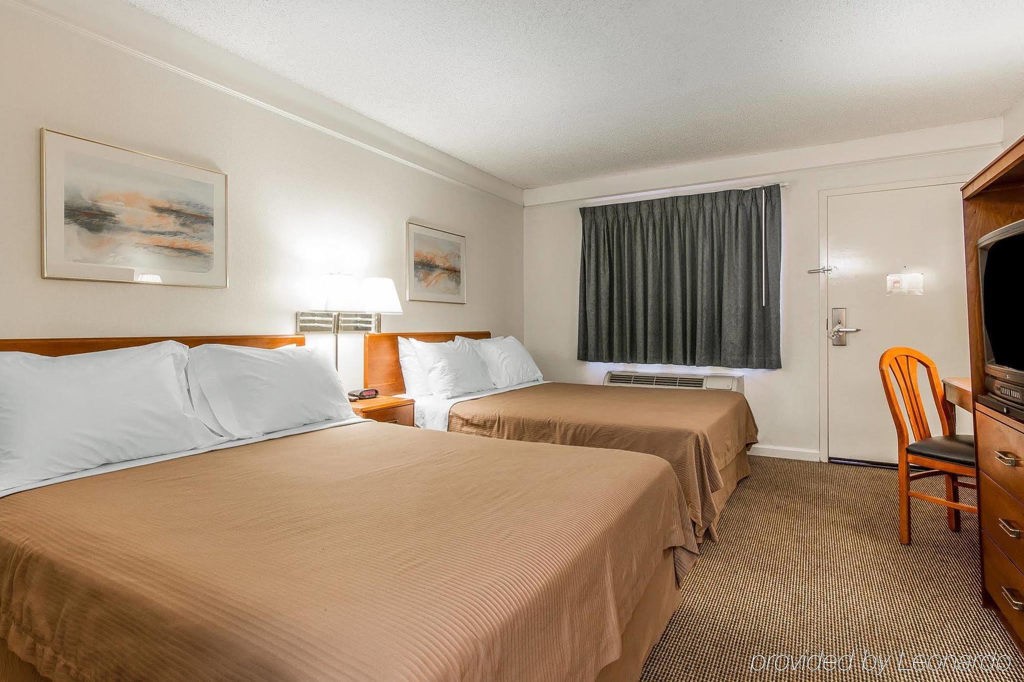 Quality Inn ストックトン エクステリア 写真