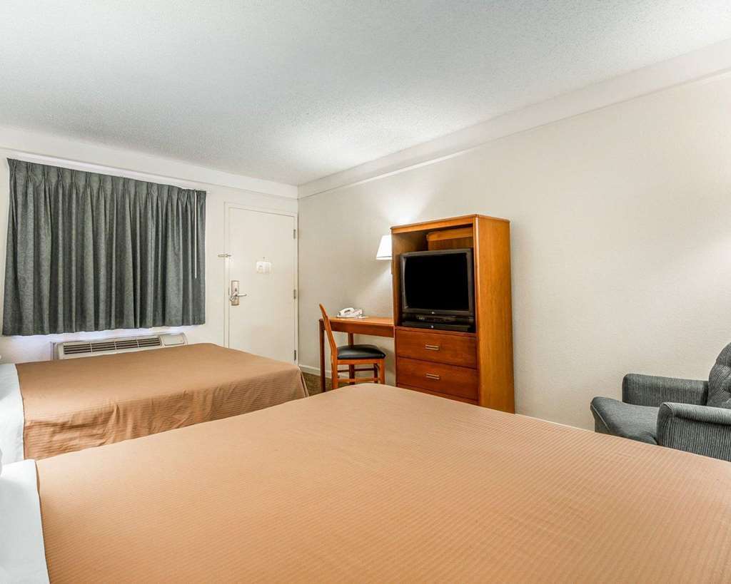 Quality Inn ストックトン 部屋 写真